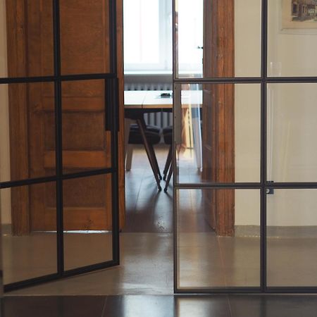 Designer Apartment 110M2 With King Size Beds & Equipped Kitchen Krakkó Kültér fotó