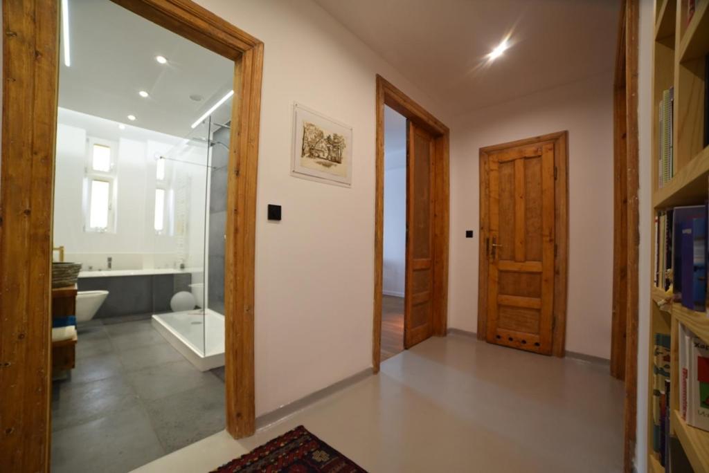 Designer Apartment 110M2 With King Size Beds & Equipped Kitchen Krakkó Kültér fotó