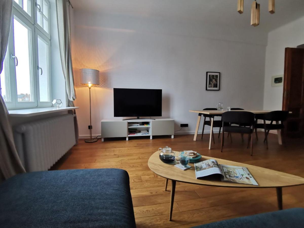 Designer Apartment 110M2 With King Size Beds & Equipped Kitchen Krakkó Kültér fotó